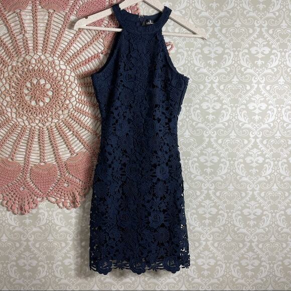 5/$30 Lulu’s Love Poem Lace Mini Halter address Navy XS - Picture 4 of 6